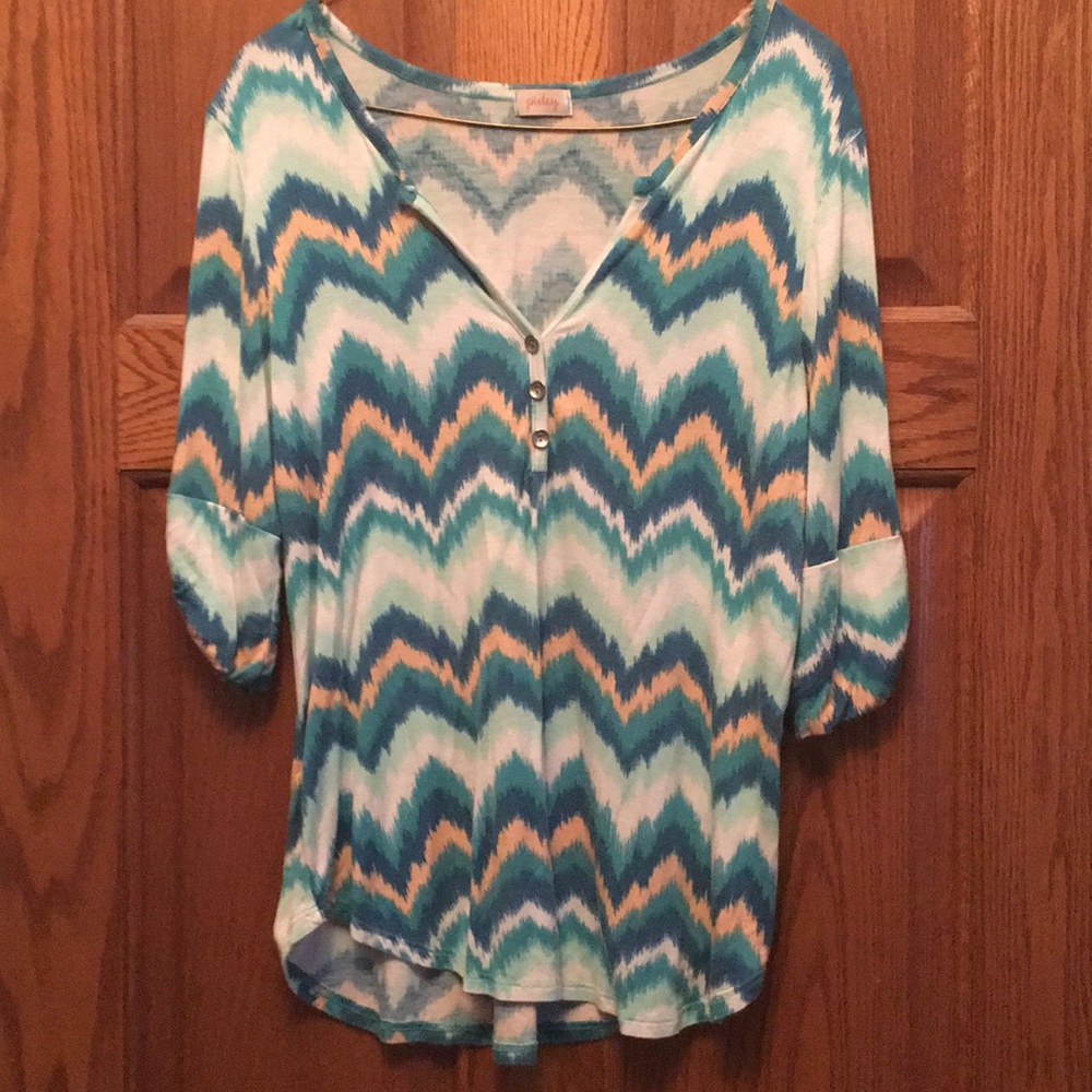 Women’s colorful top